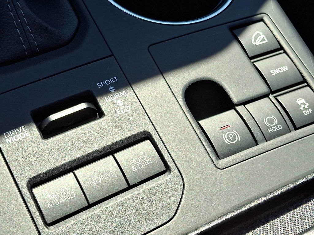 Certified 2025 Toyota Highlander LE AWD/4WD image 26