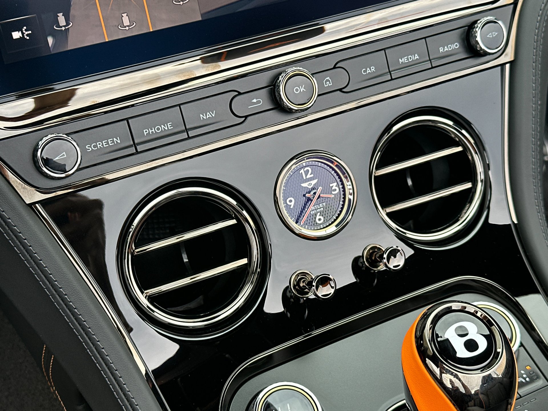 New 2026 Bentley Continental GT AWD/4WD image 23