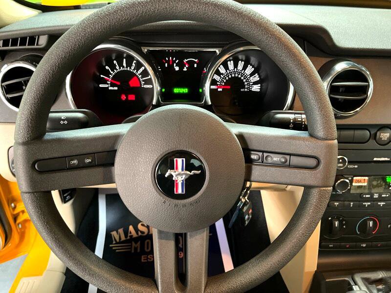 Used 2008 Ford Mustang GT Premium image 30