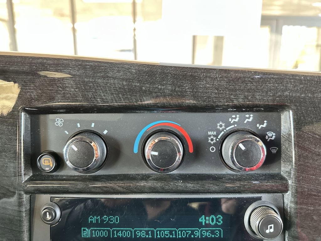 Used 2024 GMC Savana 2500 w/ Driver Convenience Package image 15