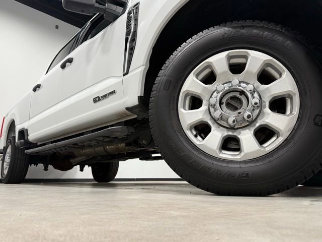 Used 2023 Ford F250 XLT image 3