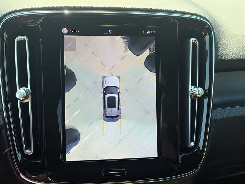 Used 2023 Volvo XC40 Recharge Ultimate AWD/4WD image 8