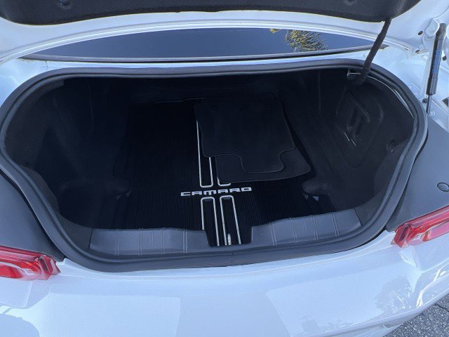 Used 2020 Chevrolet Camaro LT image 25