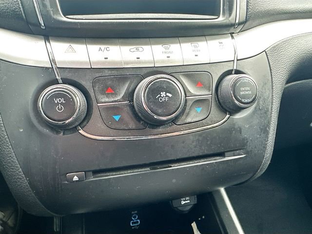 Used 2018 Dodge Journey SE image 16