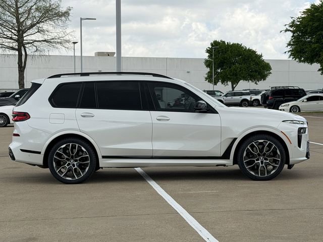 Used 2024 BMW X7 M60i w/ Executive Package image 3