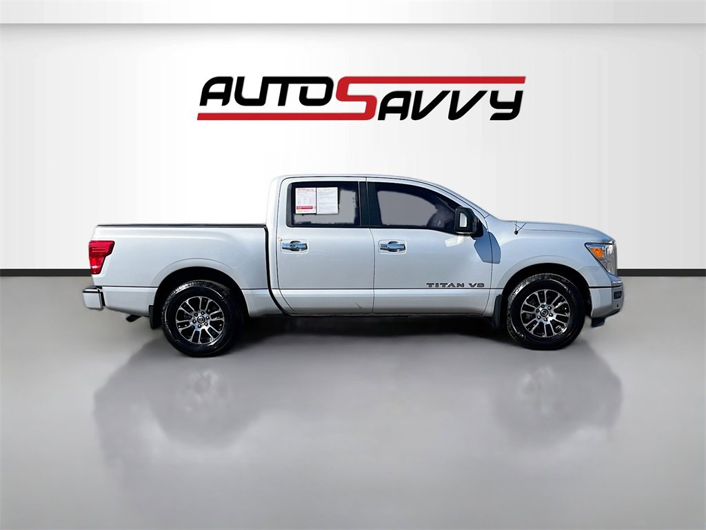 Used 2020 Nissan Titan SV w/ SV Convenience Package image 8