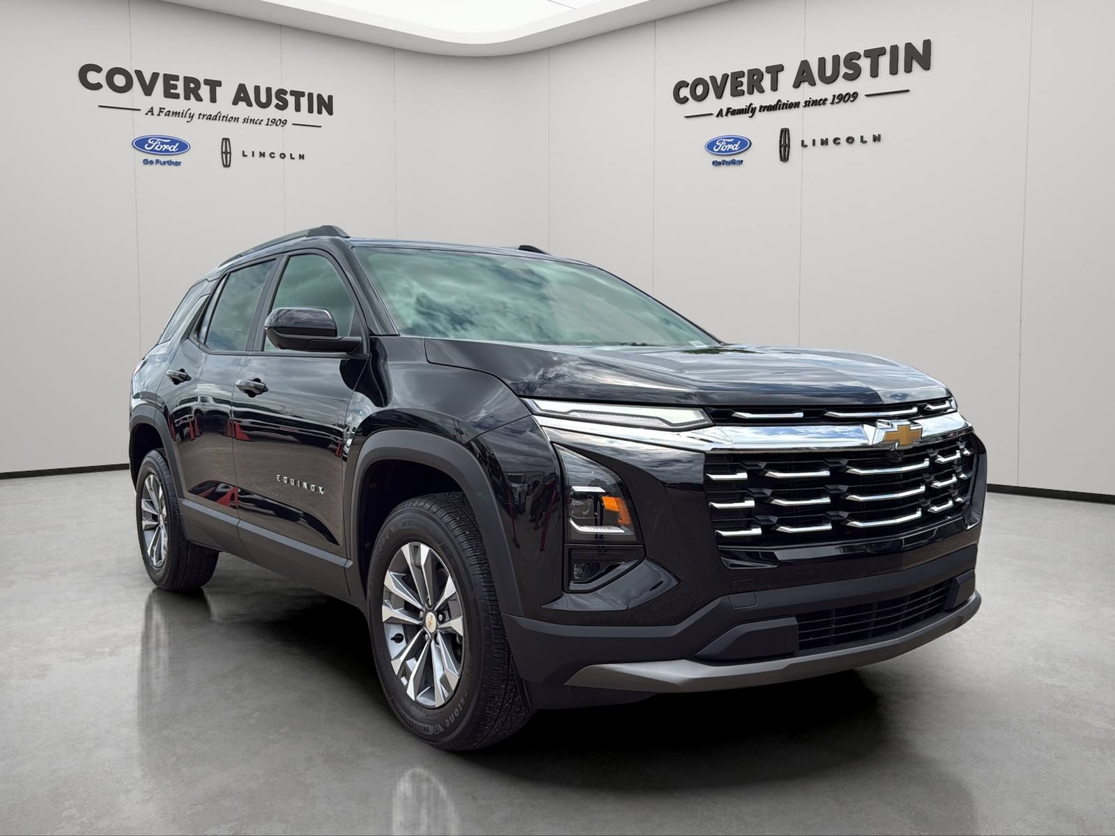 Used 2025 Chevrolet Equinox LT w/ Convenience Package II FWD image 5