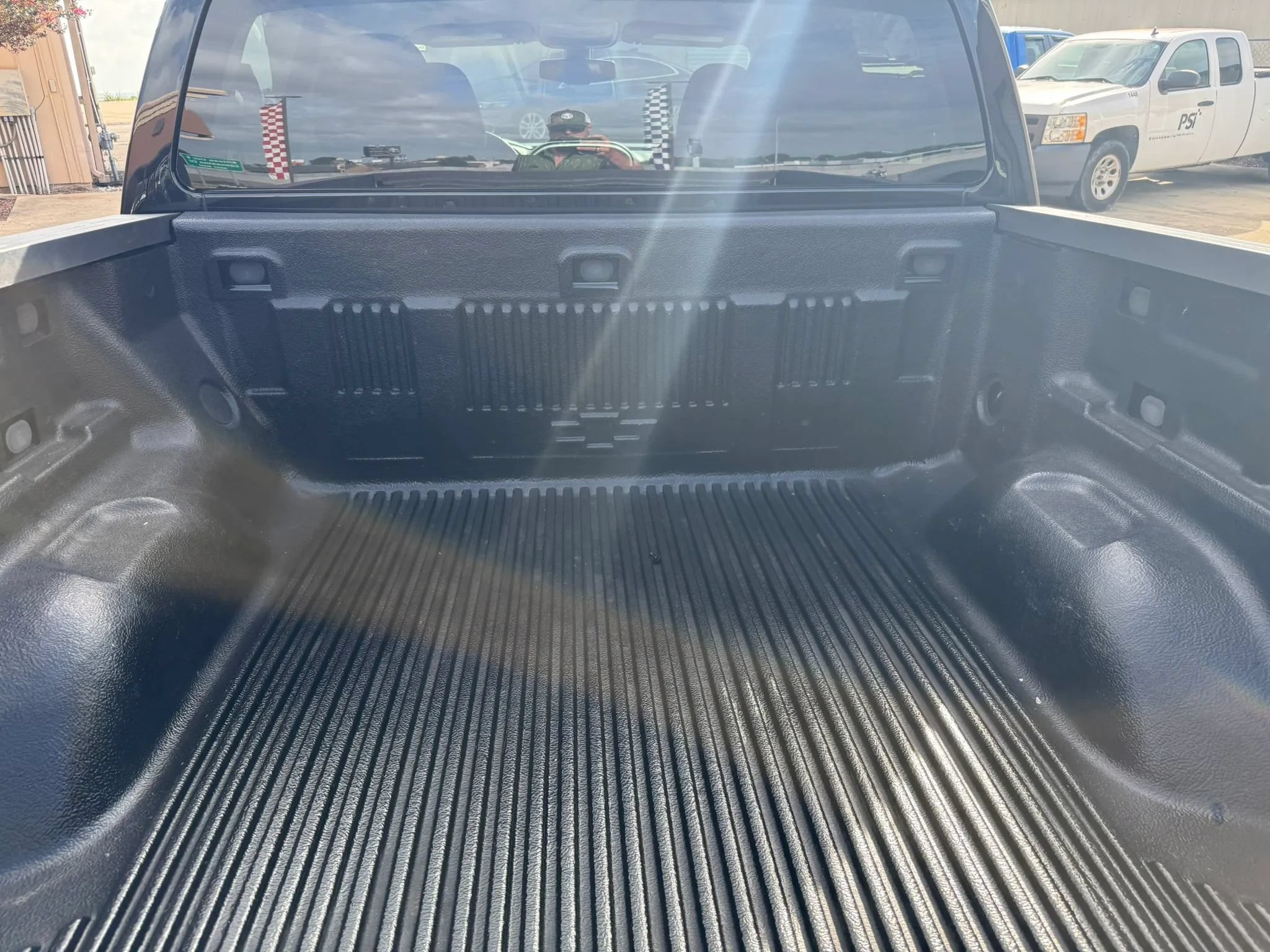 Used 2017 Chevrolet Colorado LT RWD image 7