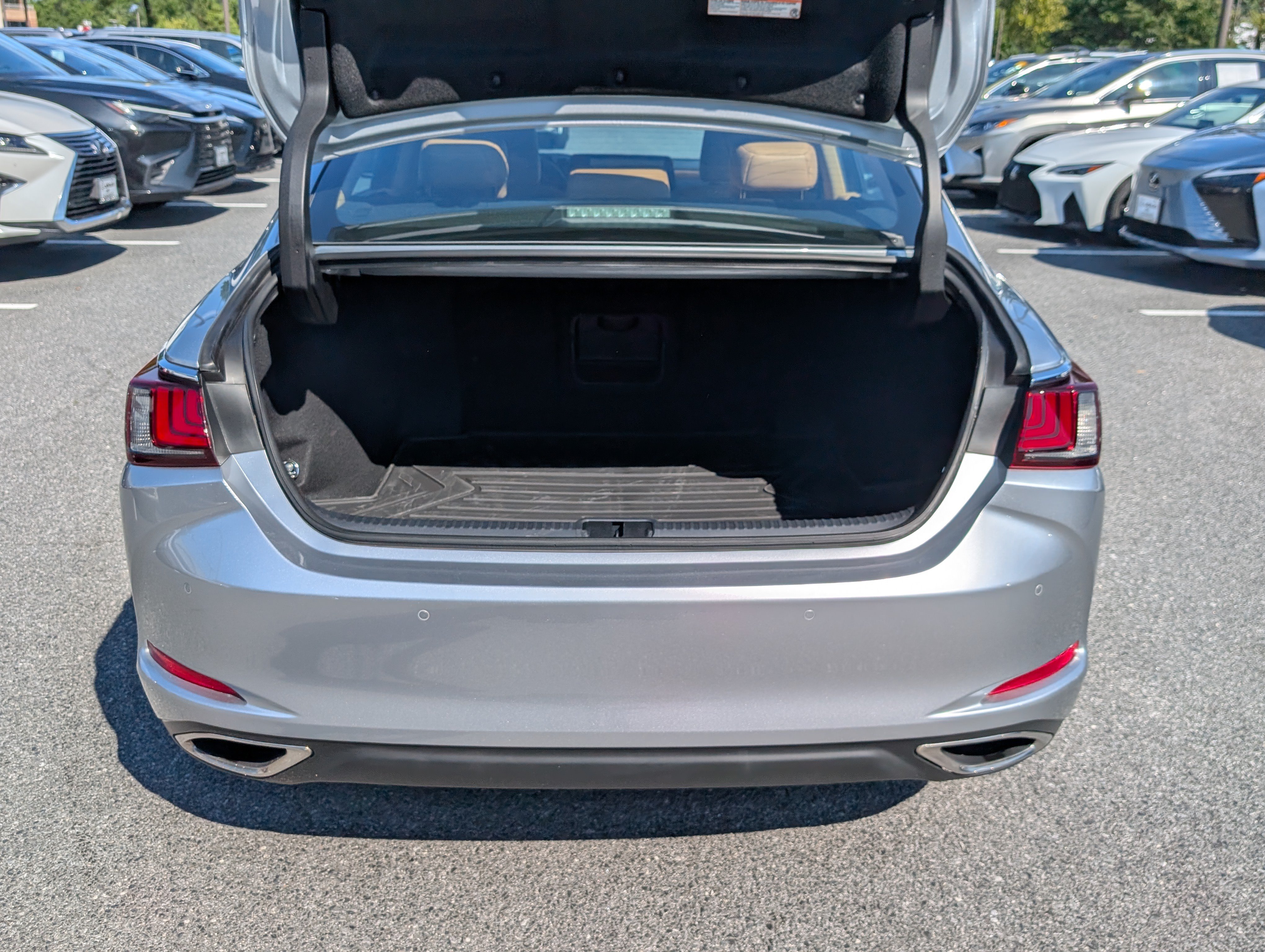 Certified 2024 Lexus ES 350 w/ Premium Package FWD image 13