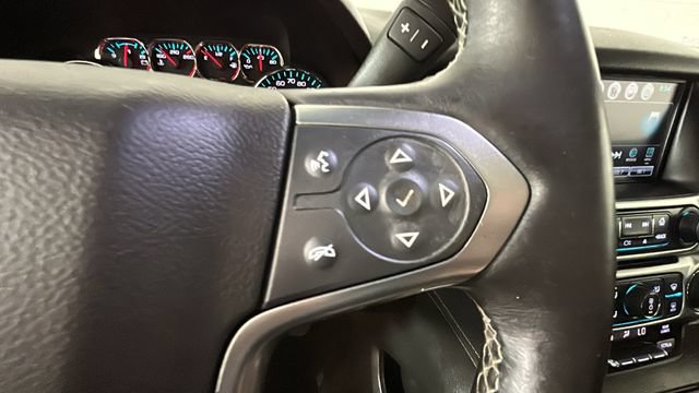 Used 2017 Chevrolet Suburban Premier AWD/4WD image 16