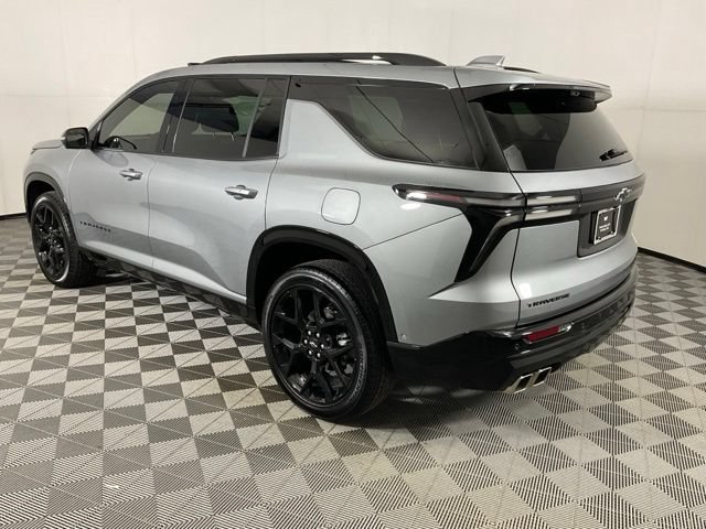 Used 2026 Chevrolet Traverse RS w/ LPO, Floor Liner Package FWD image 4