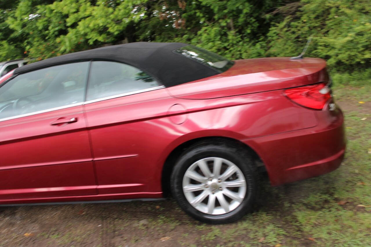 Used 2013 Chrysler 200 Touring image 10