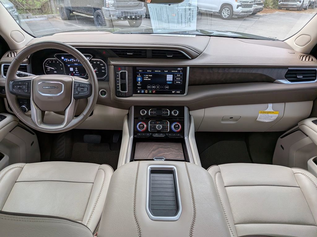 Used 2021 GMC Yukon Denali w/ Denali Ultimate Package image 16