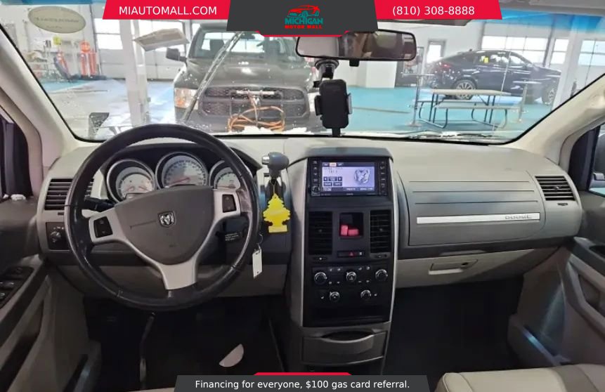 Used 2009 Dodge Grand Caravan SXT image 8