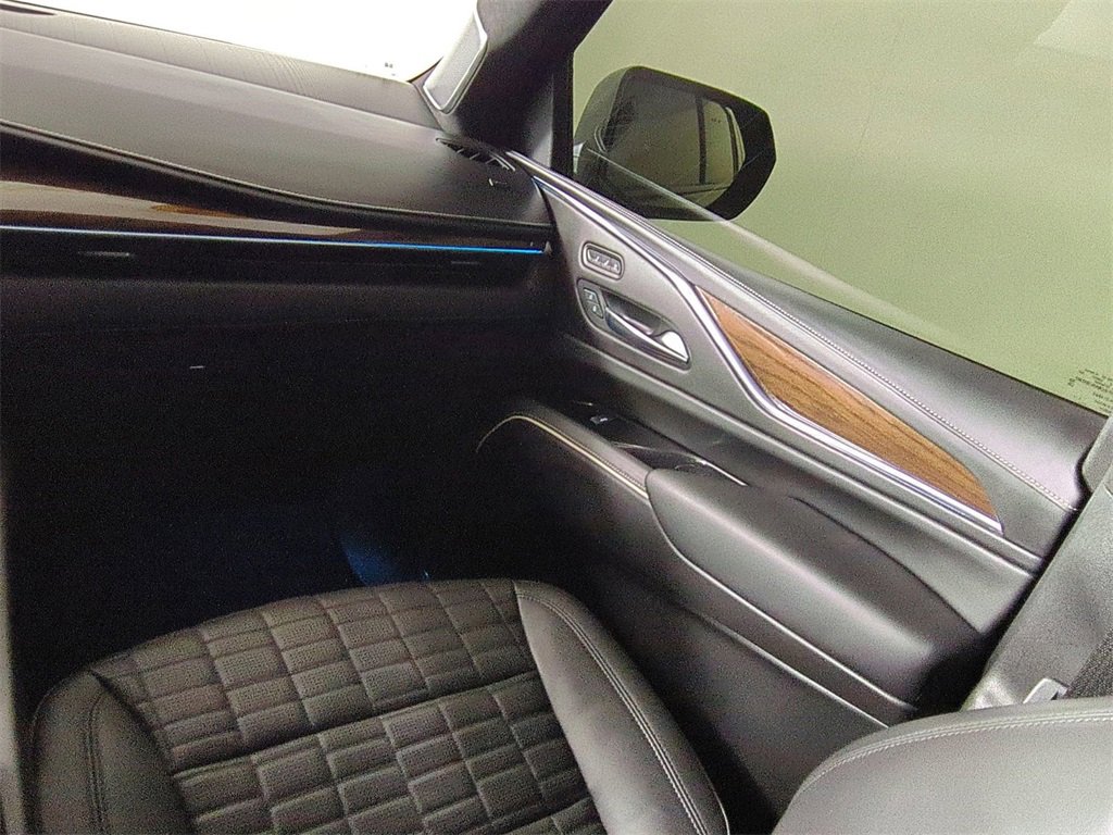 Used 2022 Cadillac Escalade ESV Sport Platinum image 19