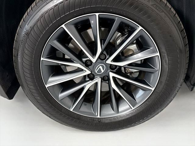 Certified 2026 Lexus NX 350 AWD w/ Accessory Package (2T) image 32