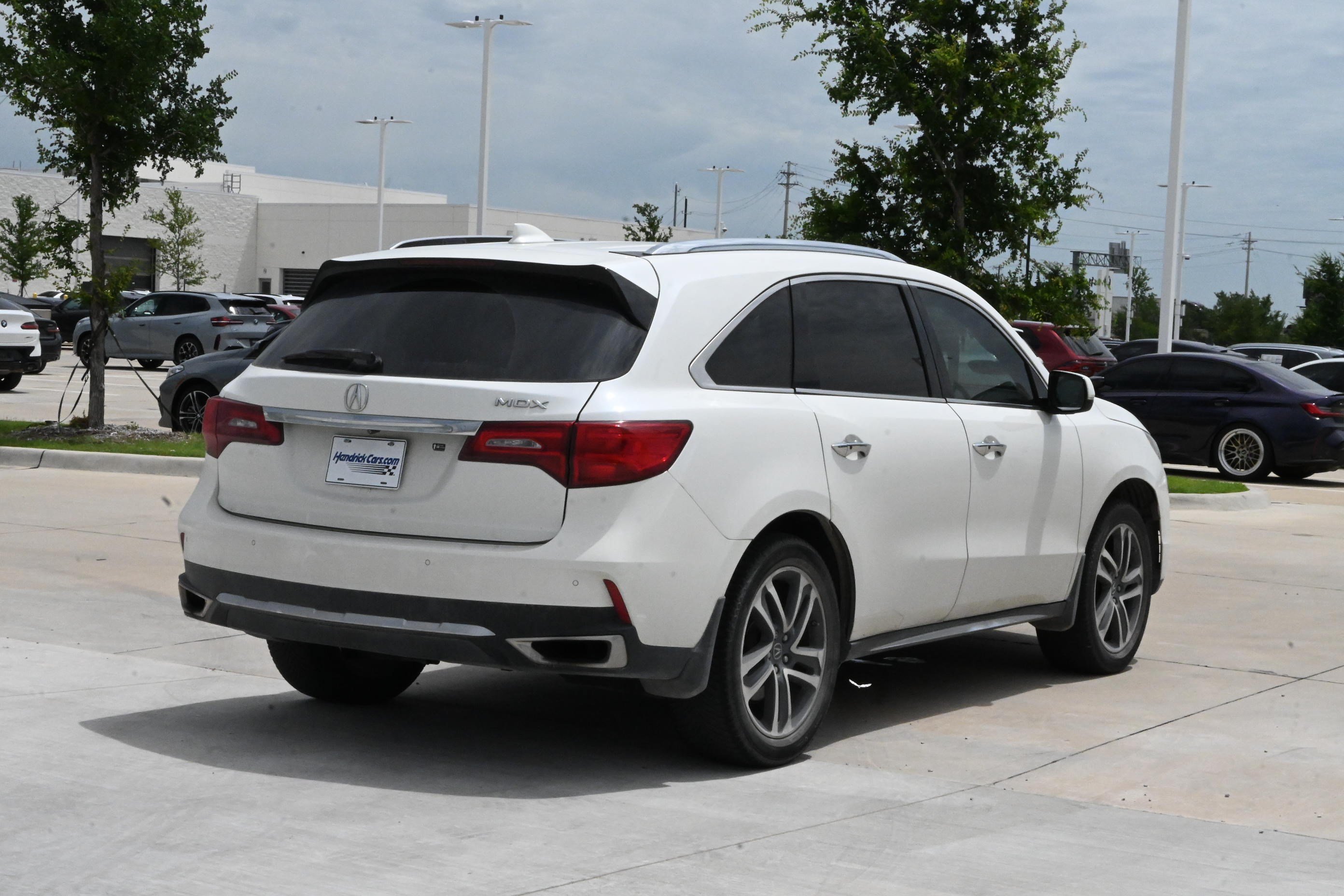 Used 2018 Acura MDX w/ Advance & Entertainment Pac FWD image 9