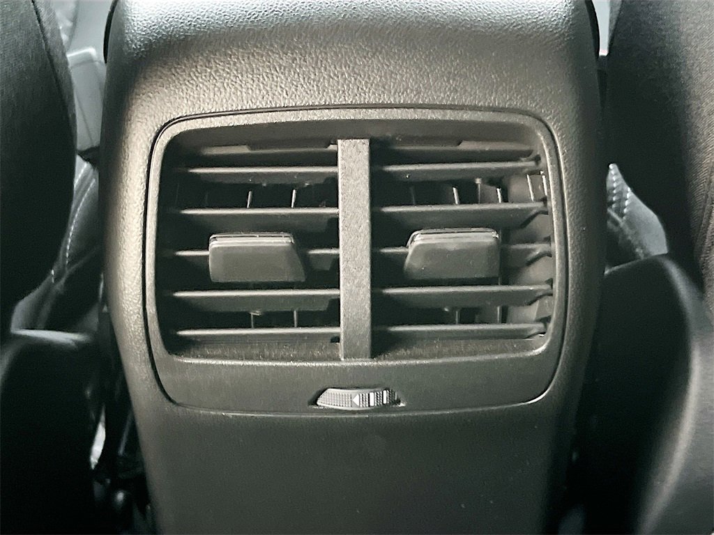 Used 2025 Ford Escape Active image 24