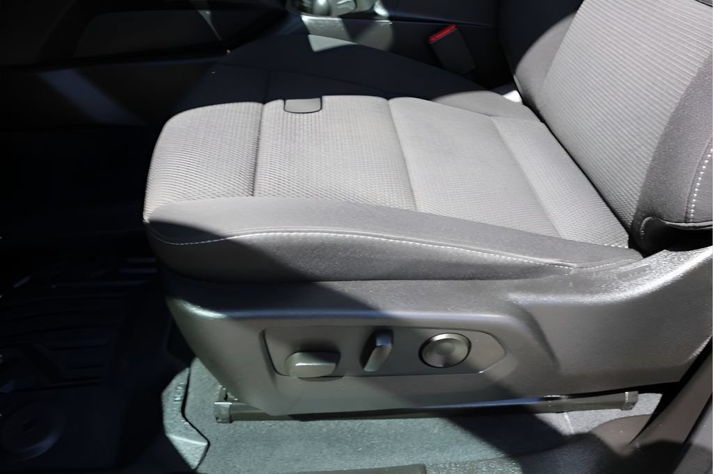 Used 2024 Chevrolet Colorado LT w/ LT Convenience Package II RWD image 14