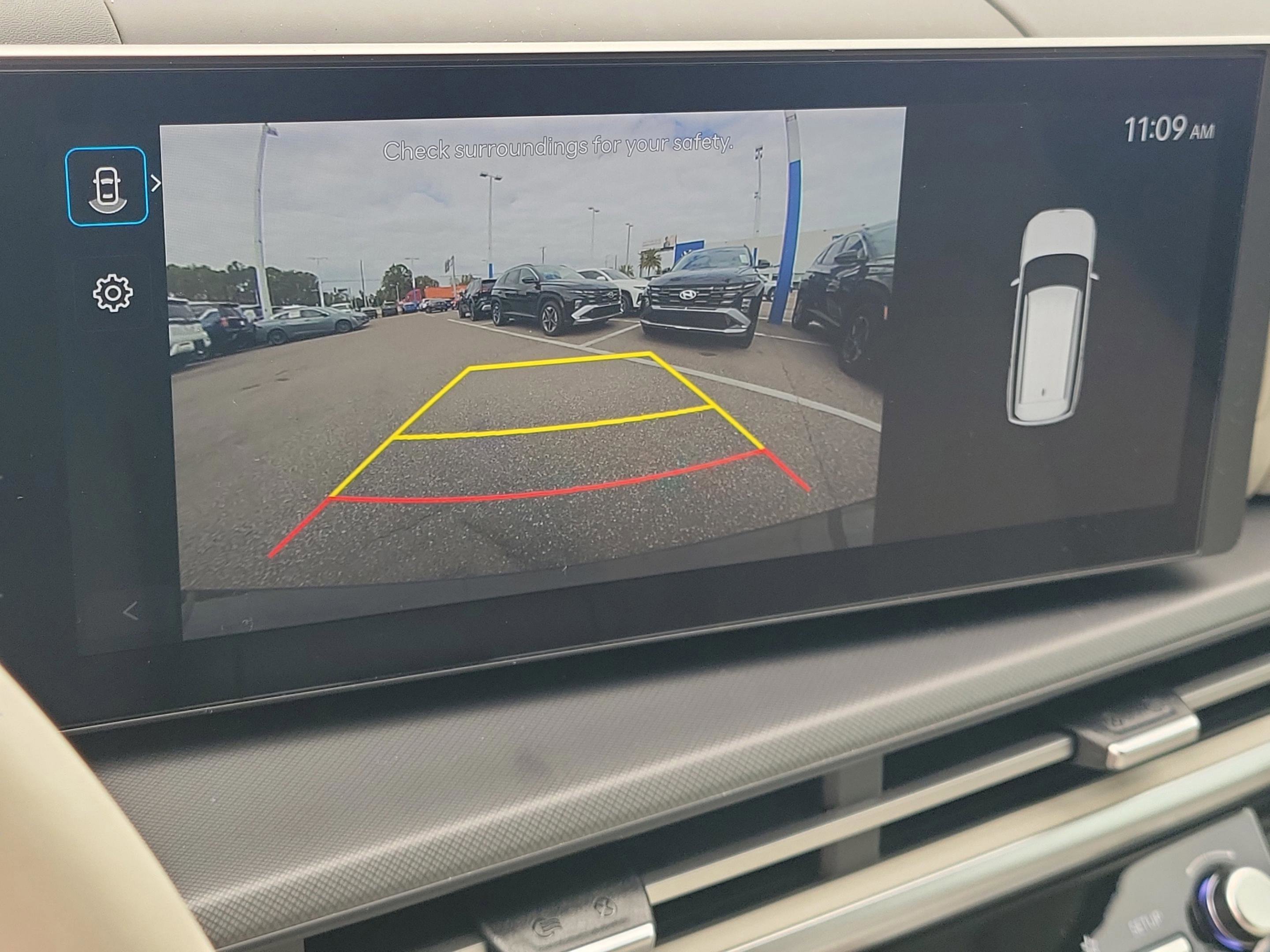 Certified 2025 Hyundai Santa Fe SEL image 31