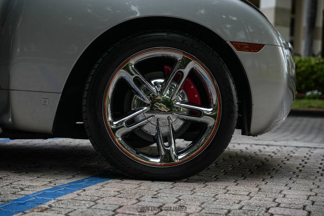 Used 2006 Chevrolet SSR w/ Preferred Equipment Group RWD image 61