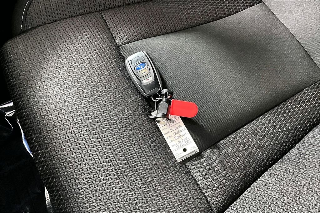 Used 2025 Subaru Outback Premium image 10