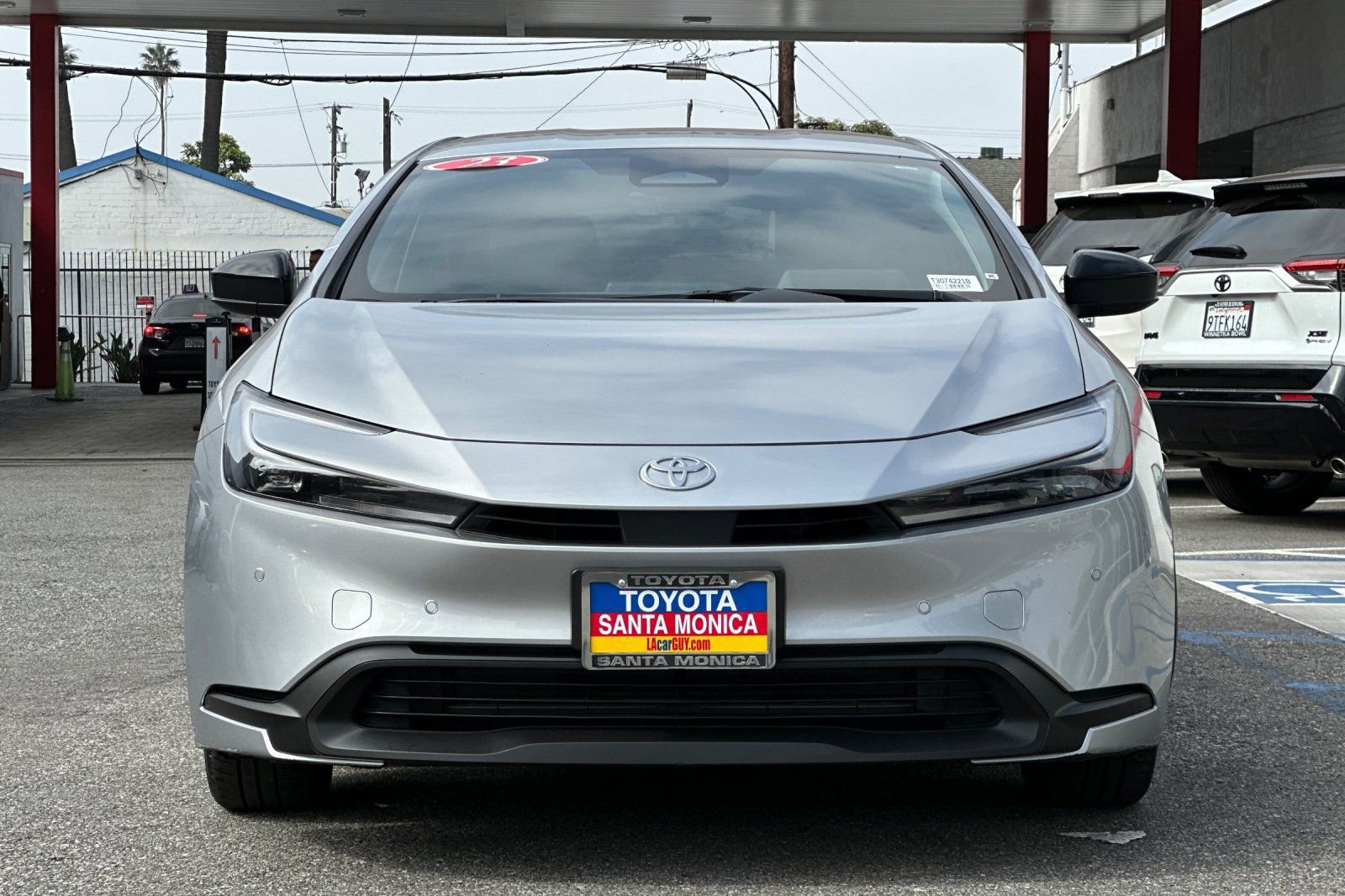 Used 2023 Toyota Prius LE FWD image 9