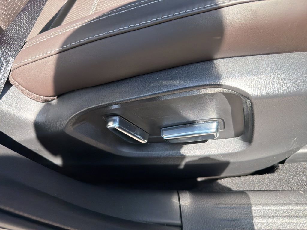 Used 2025 MAZDA CX-5 Signature image 32