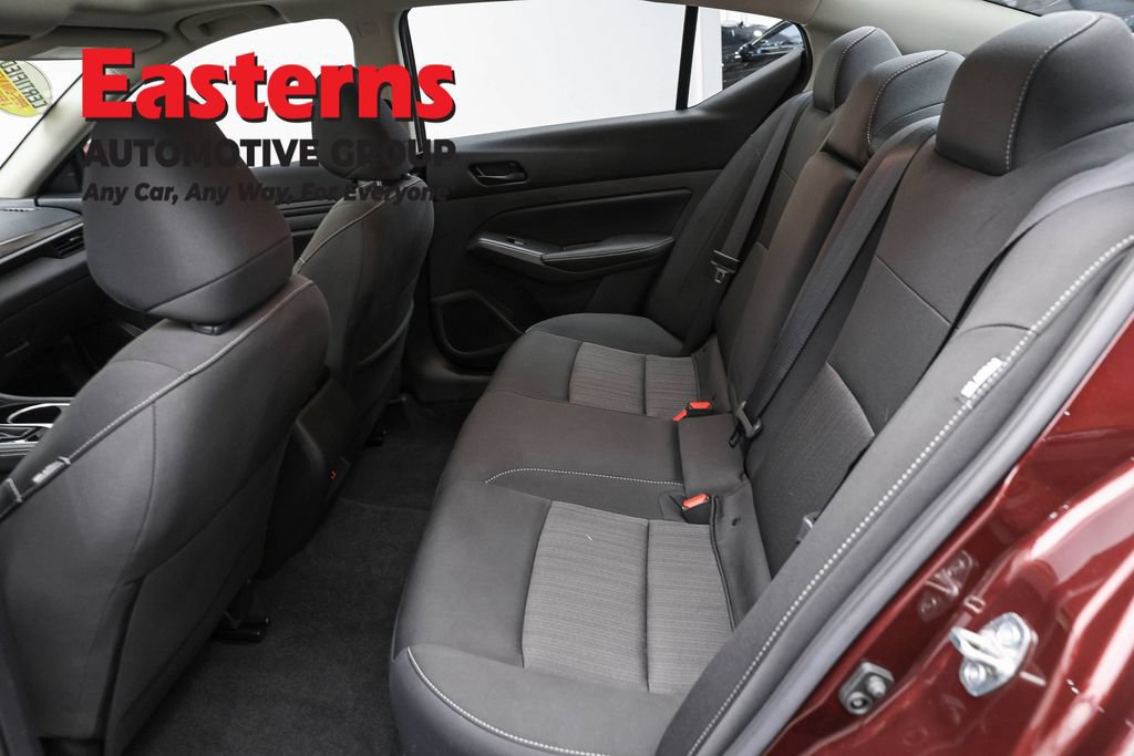 Used 2024 Nissan Altima 2.5 SV w/ SV Premium Package AWD/4WD image 22
