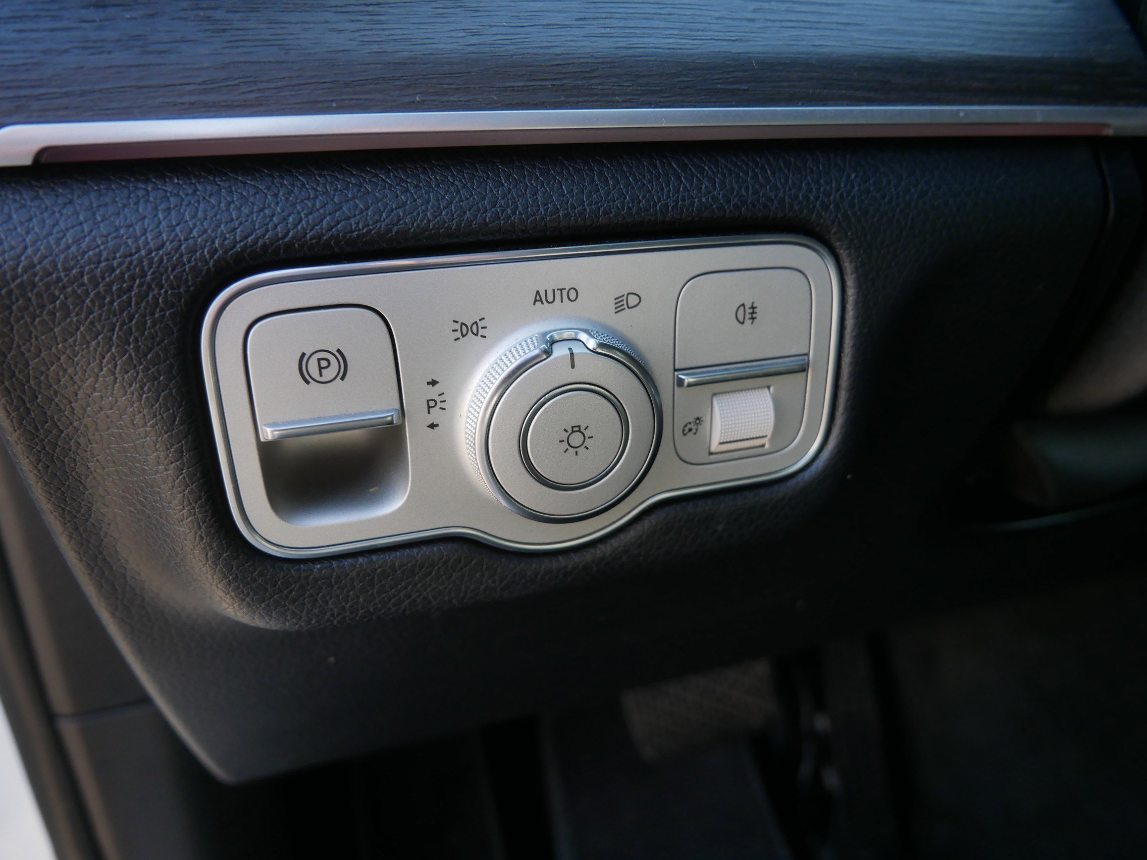 Used 2020 Mercedes-Benz GLE 350 4MATIC image 26