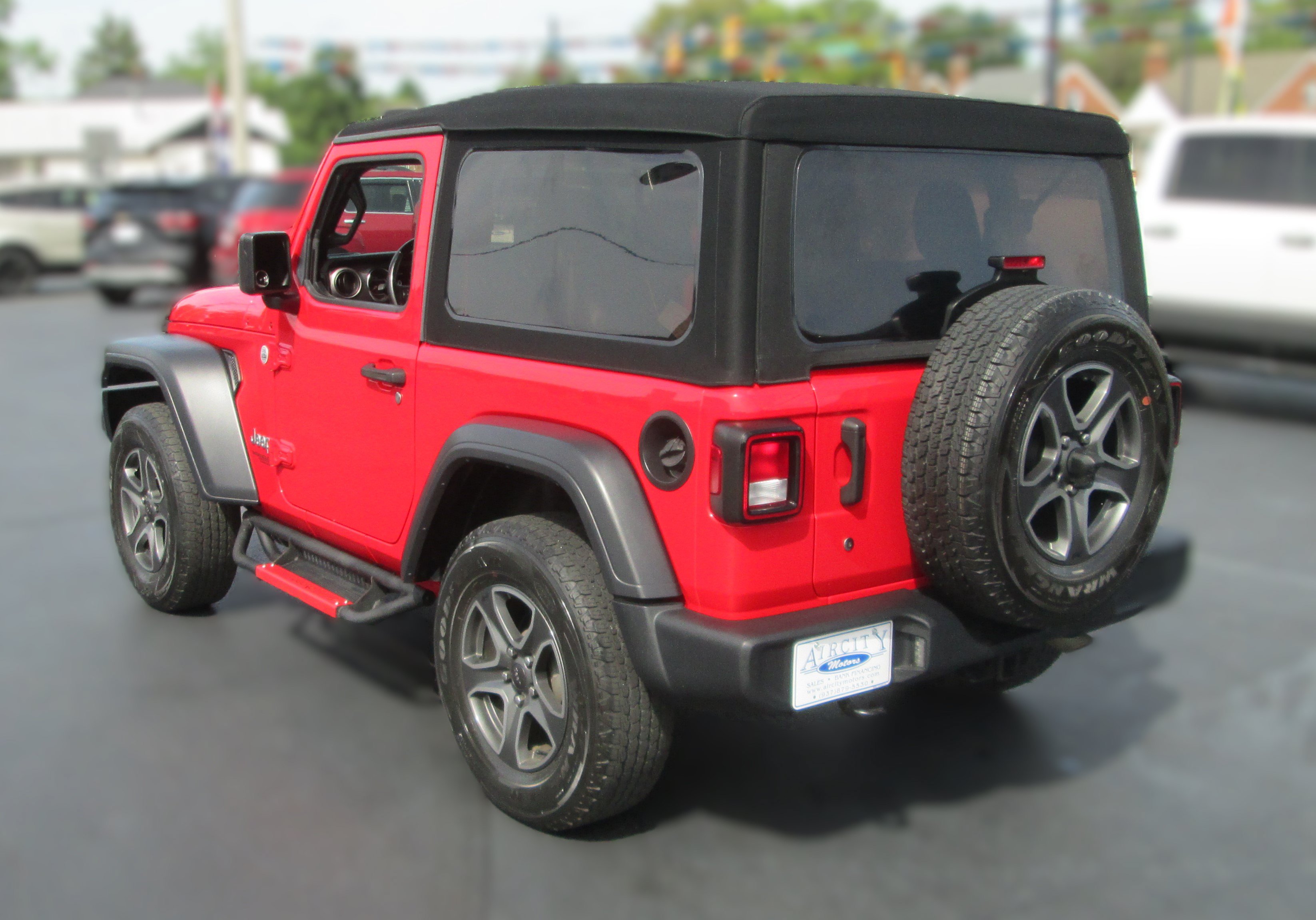 Used 2020 Jeep Wrangler Sport AWD/4WD image 6