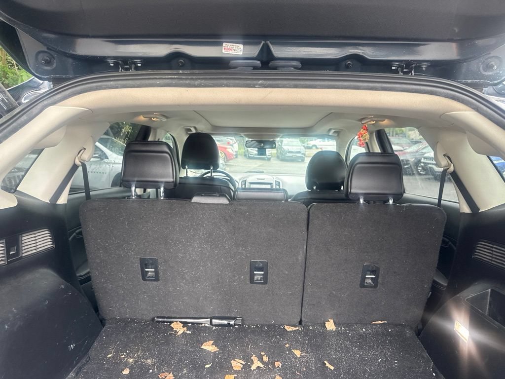 Used 2019 Ford Edge Titanium w/ Equipment Group 301A AWD/4WD image 21