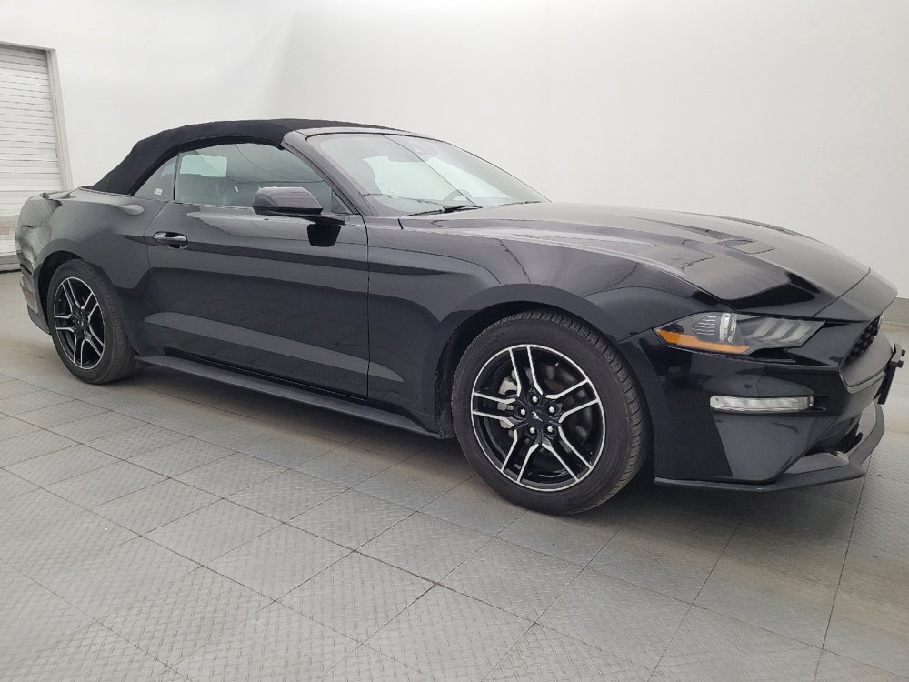 Used 2022 Ford Mustang Premium RWD image 11