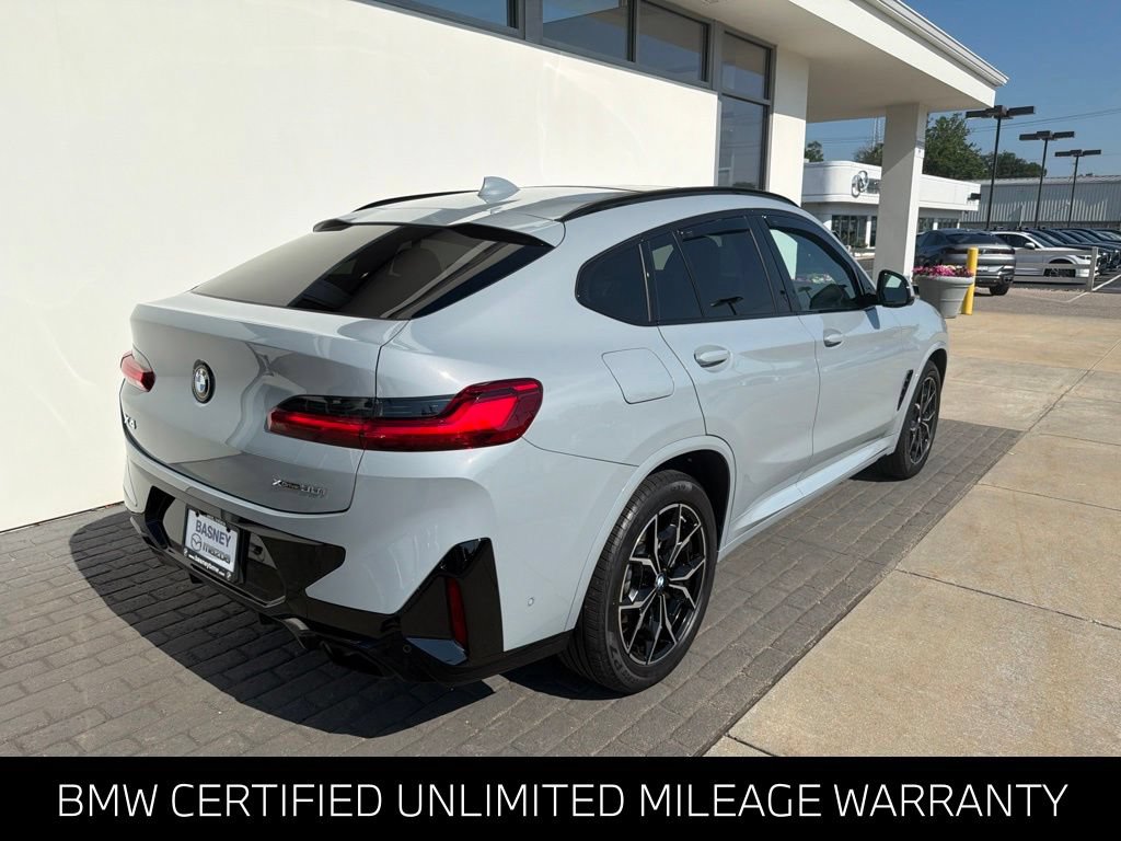 Used 2025 BMW X4 xDrive30i w/ M Sport Package AWD/4WD image 4