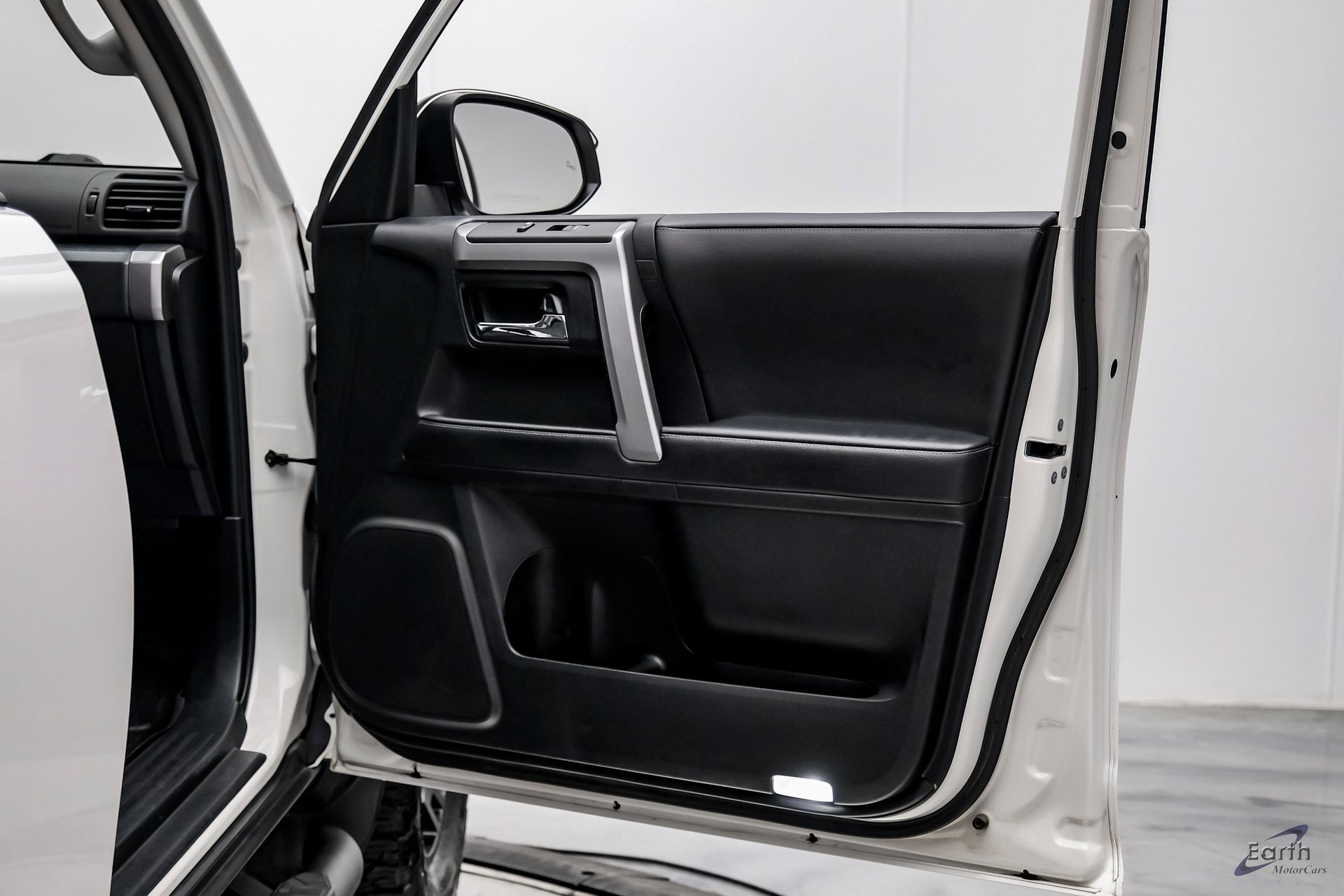Used 2023 Toyota 4Runner SR5 Premium image 64