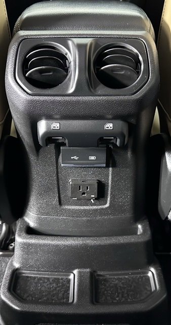 Used 2018 Jeep Wrangler Unlimited Rubicon image 24