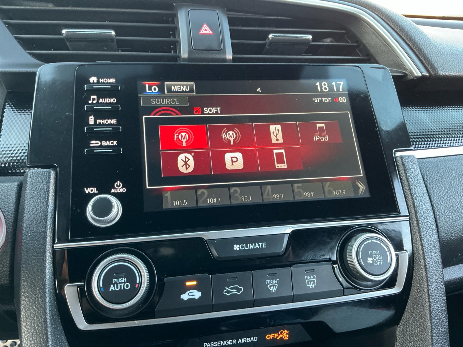 Used 2019 Honda Civic Sport image 12