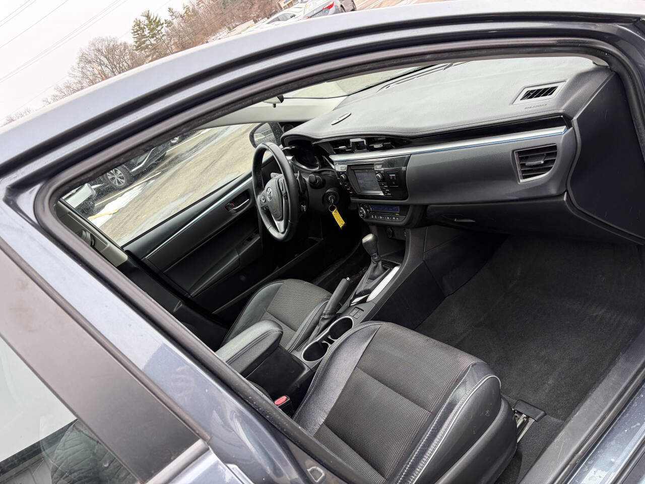 Used 2014 Toyota Corolla S image 20