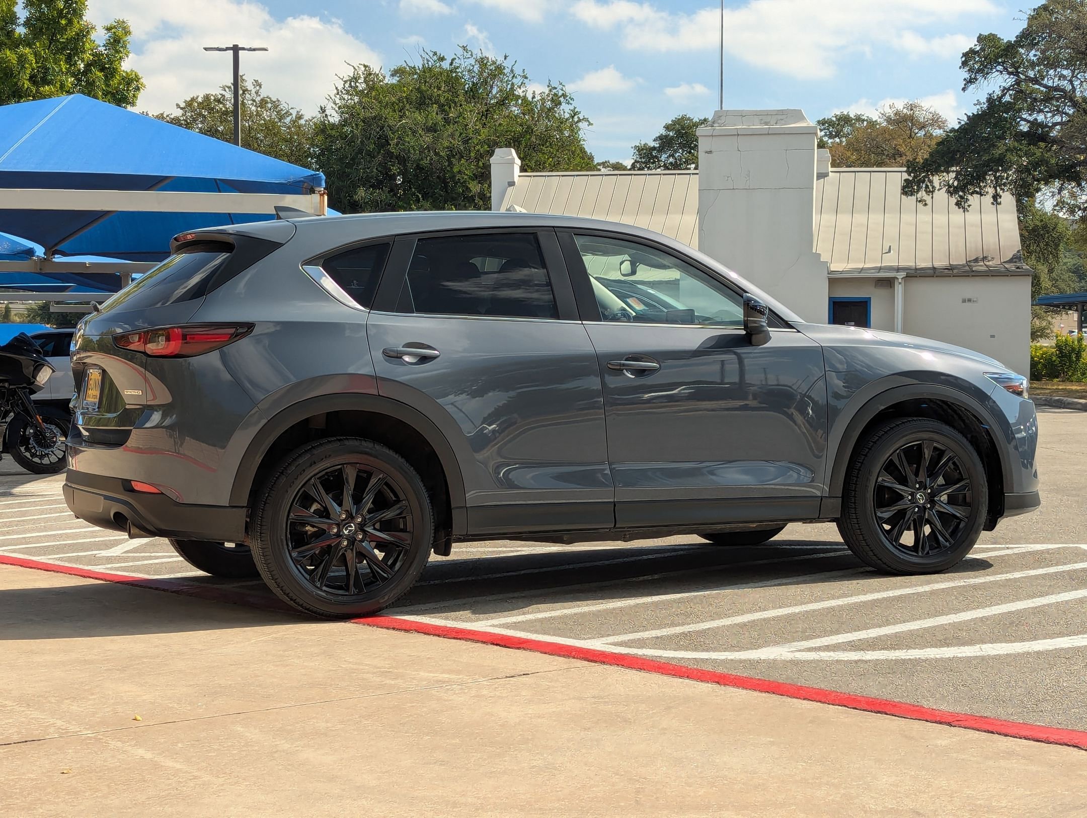 Used 2024 MAZDA CX-5 Carbon Edition image 4