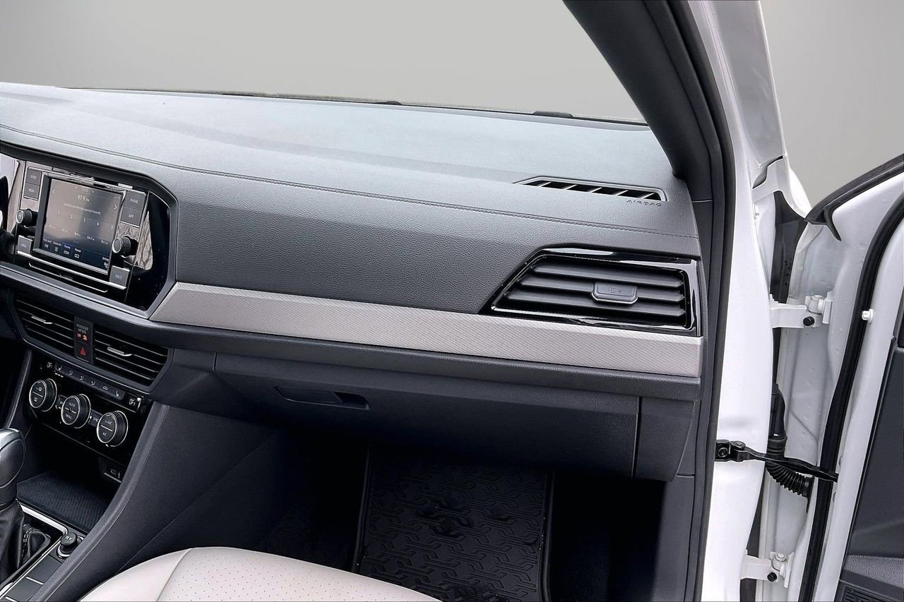 Used 2021 Volkswagen Jetta R-Line image 20