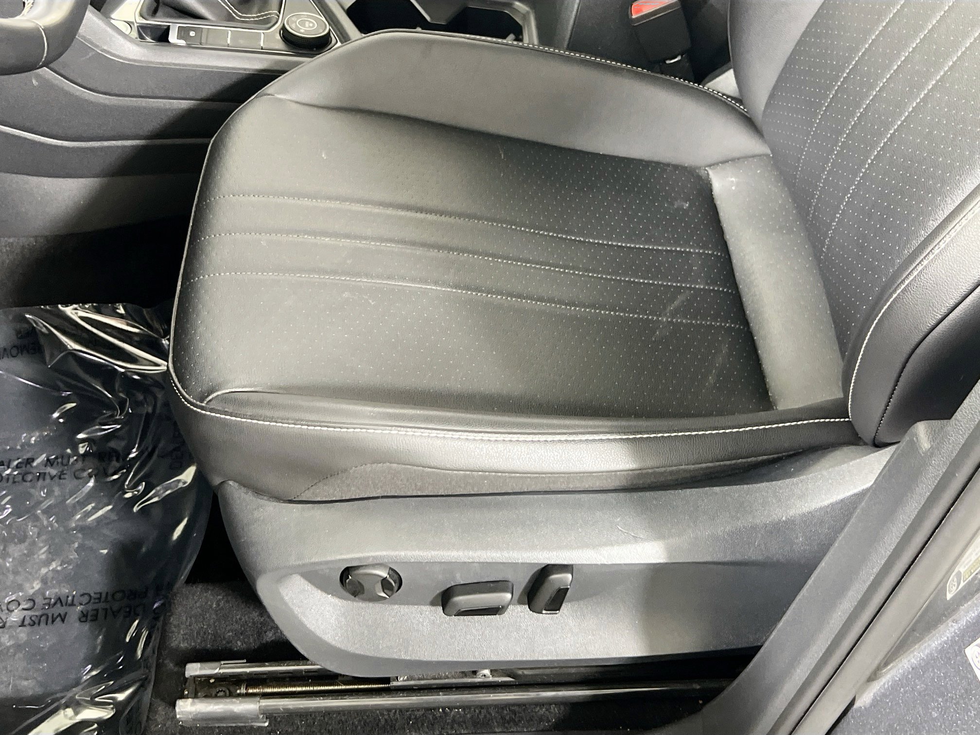 Used 2022 Volkswagen Tiguan SE AWD/4WD image 18