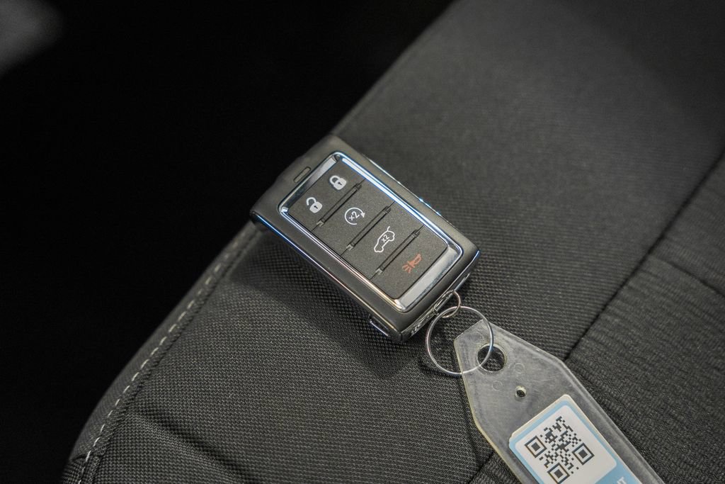 New 2025 Jeep Grand Cherokee Laredo X w/ Luxury Tech Group I image 41