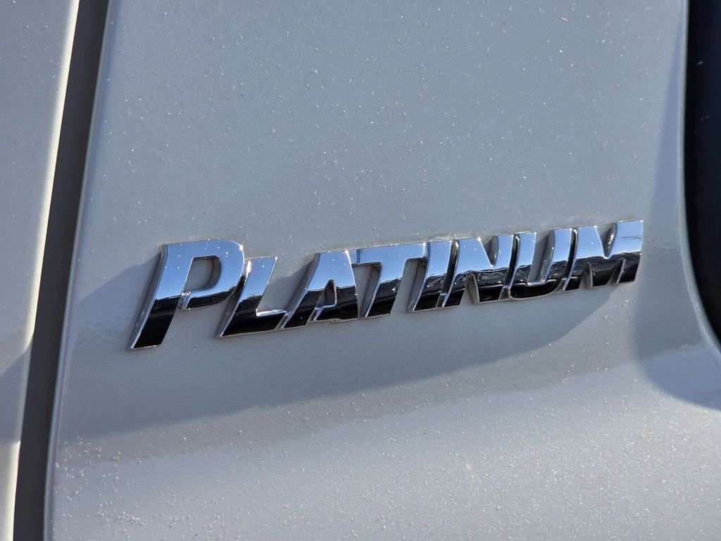Used 2014 Toyota Sequoia Platinum AWD/4WD image 8