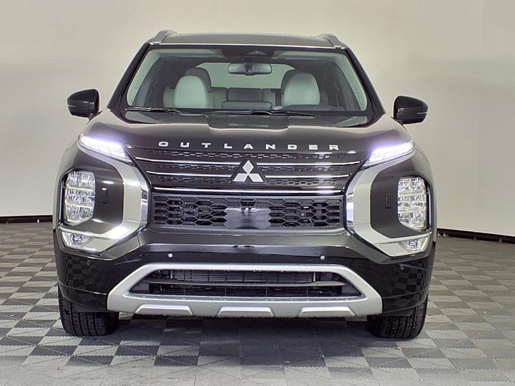 New 2025 Mitsubishi Outlander SEL image 2