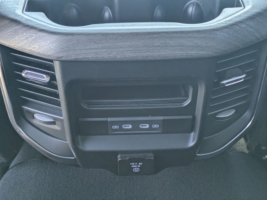 New 2026 RAM 2500 Laramie w/ Sport Appearance Package AWD/4WD image 15