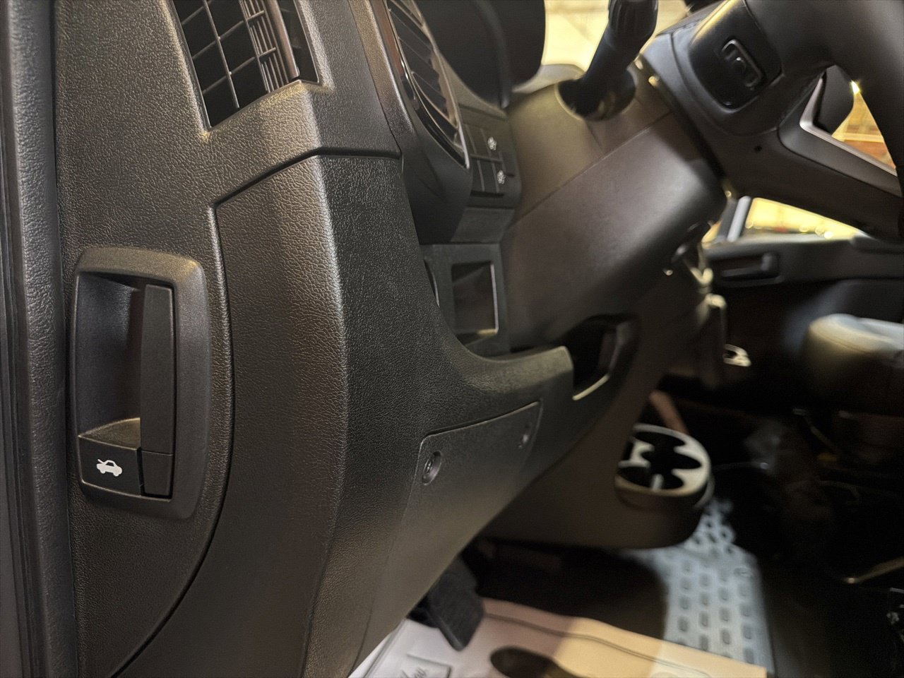 New 2026 RAM ProMaster 2500 w/ Premium Convenience Group FWD image 26