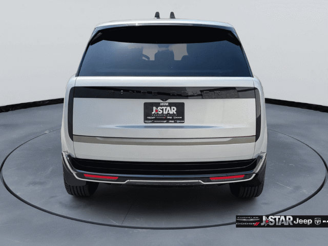 Used 2024 Land Rover Range Rover SE AWD/4WD image 6