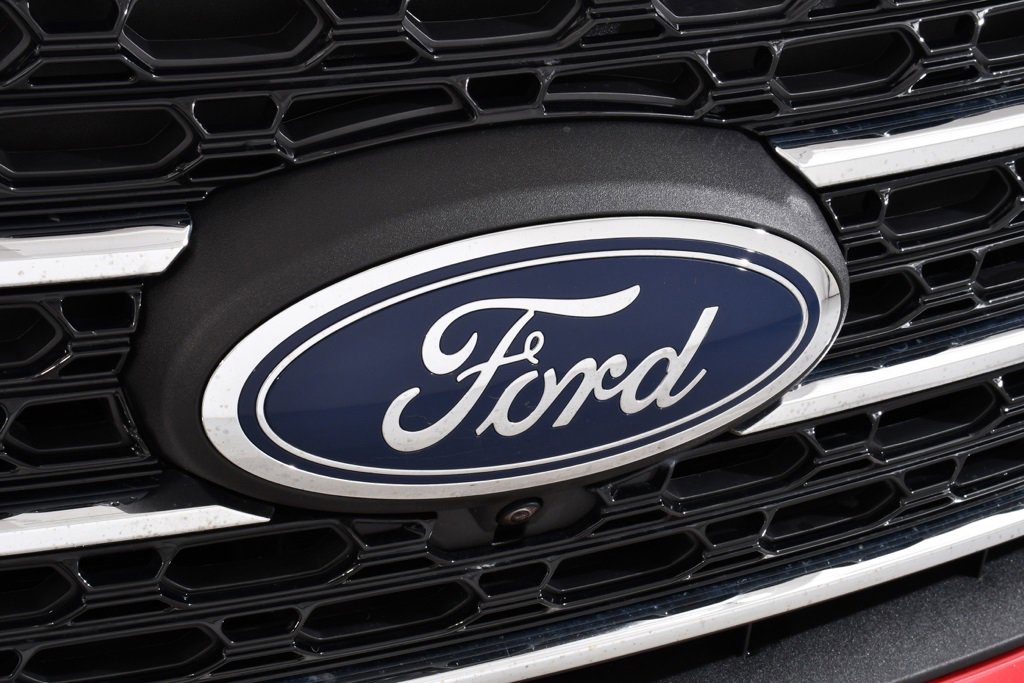 Used 2023 Ford Explorer XLT w/ Equipment Group 202A image 22