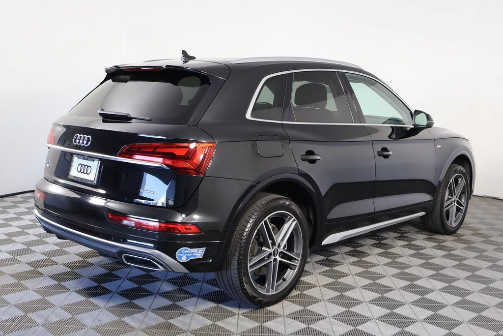 Used 2022 Audi Q5 e Premium w/ Convenience Package AWD/4WD image 4