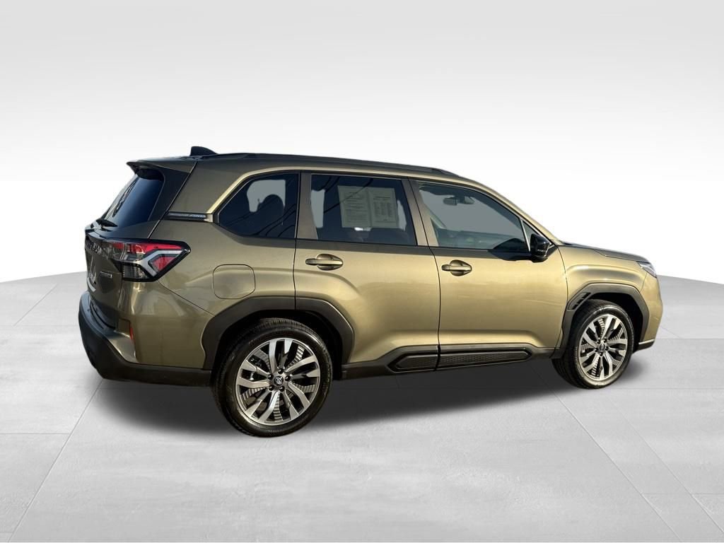 Used 2025 Subaru Forester Touring image 8